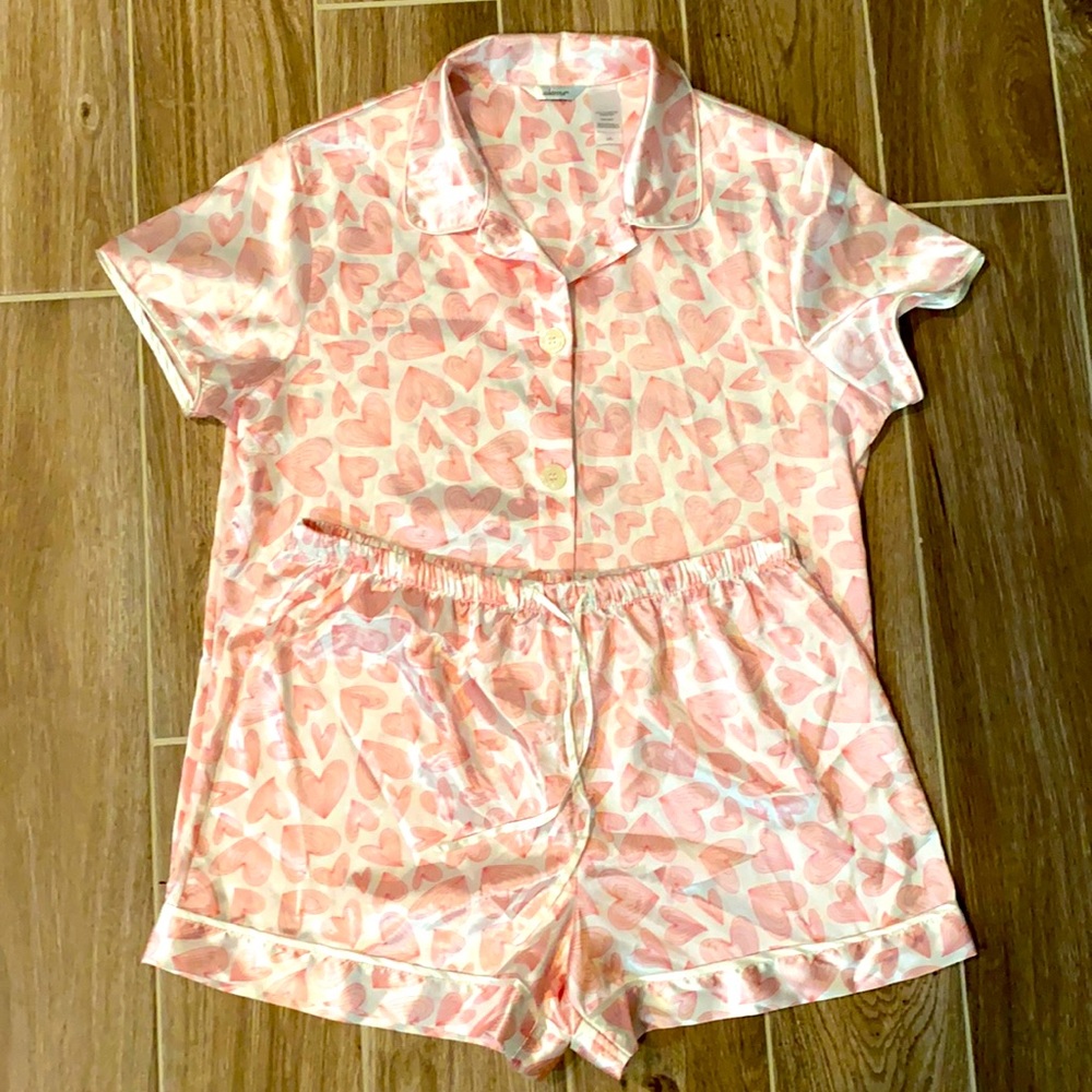 A Donna Pajama women’s Size L/G